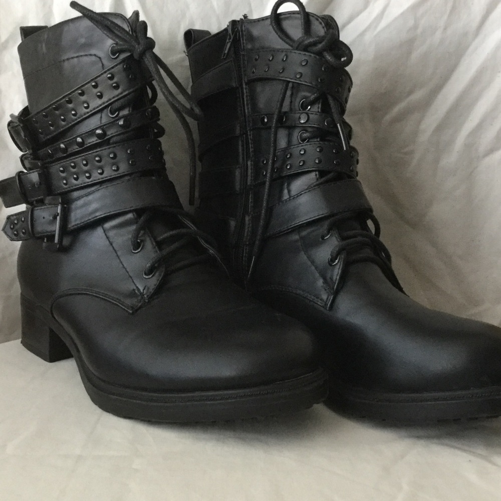 Black Boots